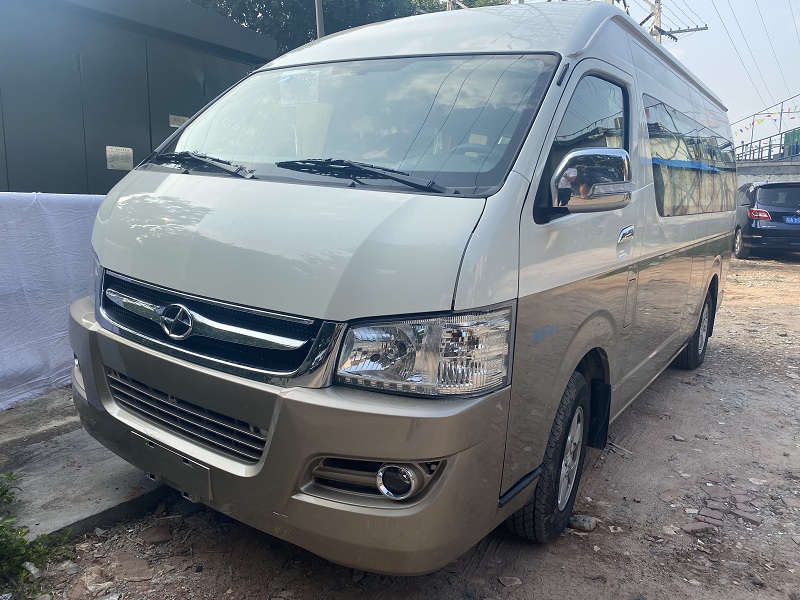 九龍商務車
