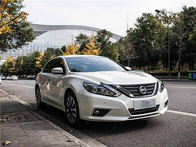 廣州租日產天籟商務車